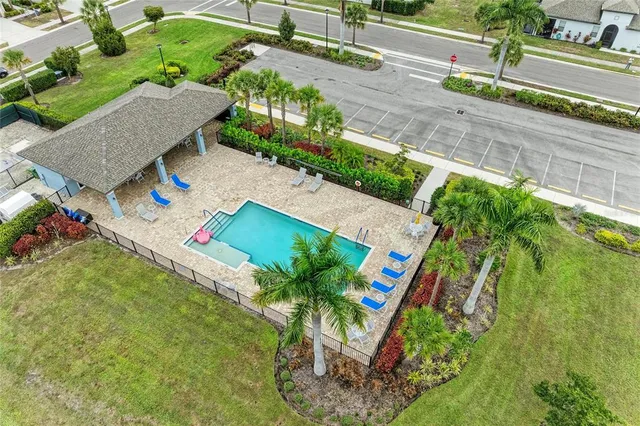 $395,000 | 5941 Amberly Drive, Bradenton, FL 34208