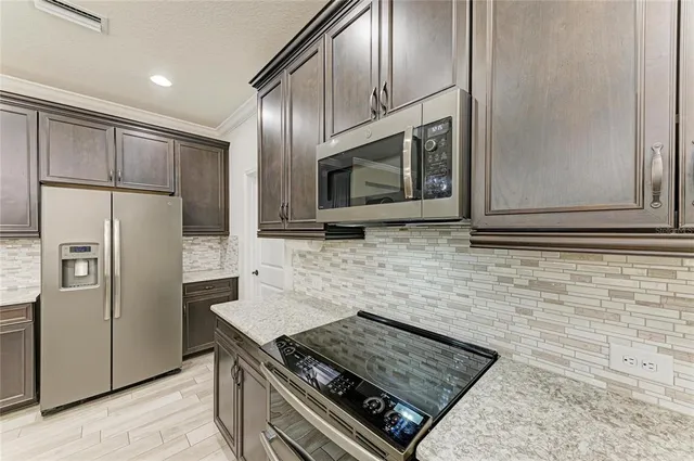 $395,000 | 5941 Amberly Drive, Bradenton, FL 34208