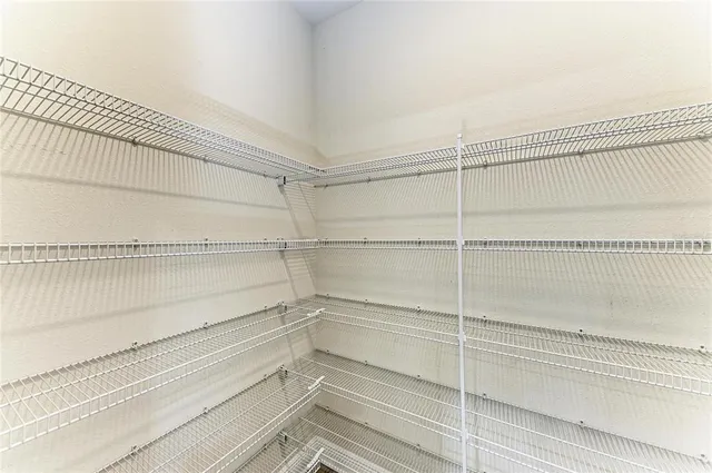 $395,000 | 5941 Amberly Drive, Bradenton, FL 34208