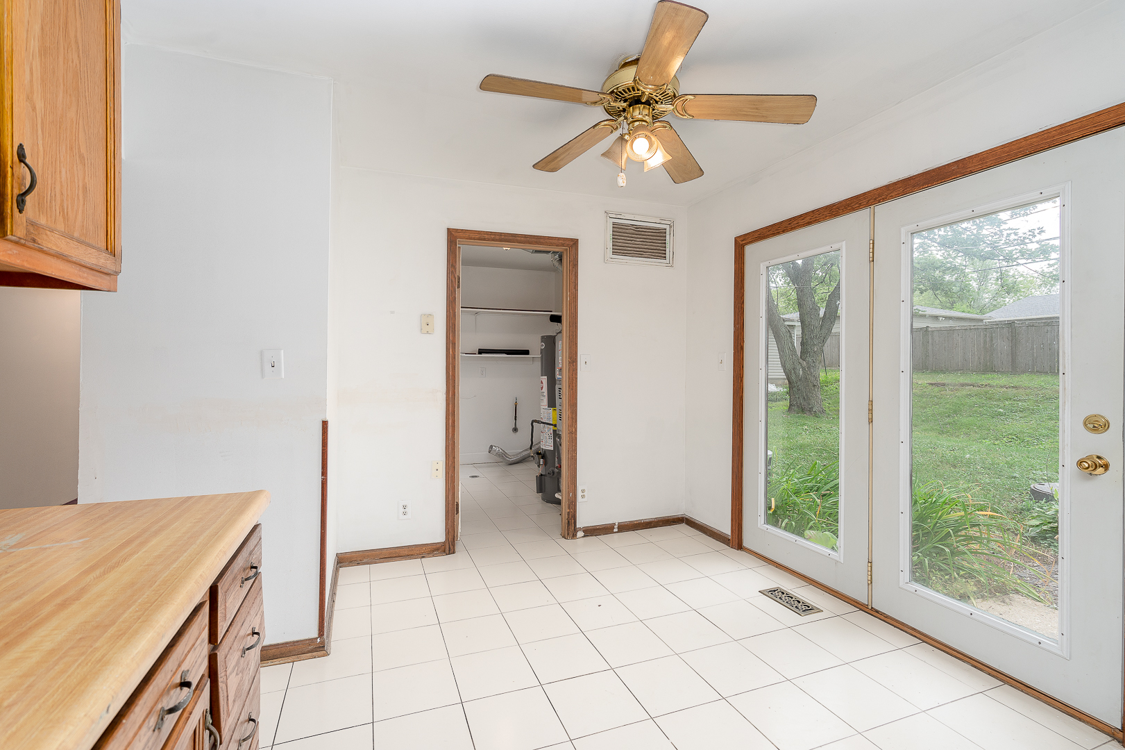 217 Rockhurst Road Bolingbrook, IL 60440 - Photo 8 of 23