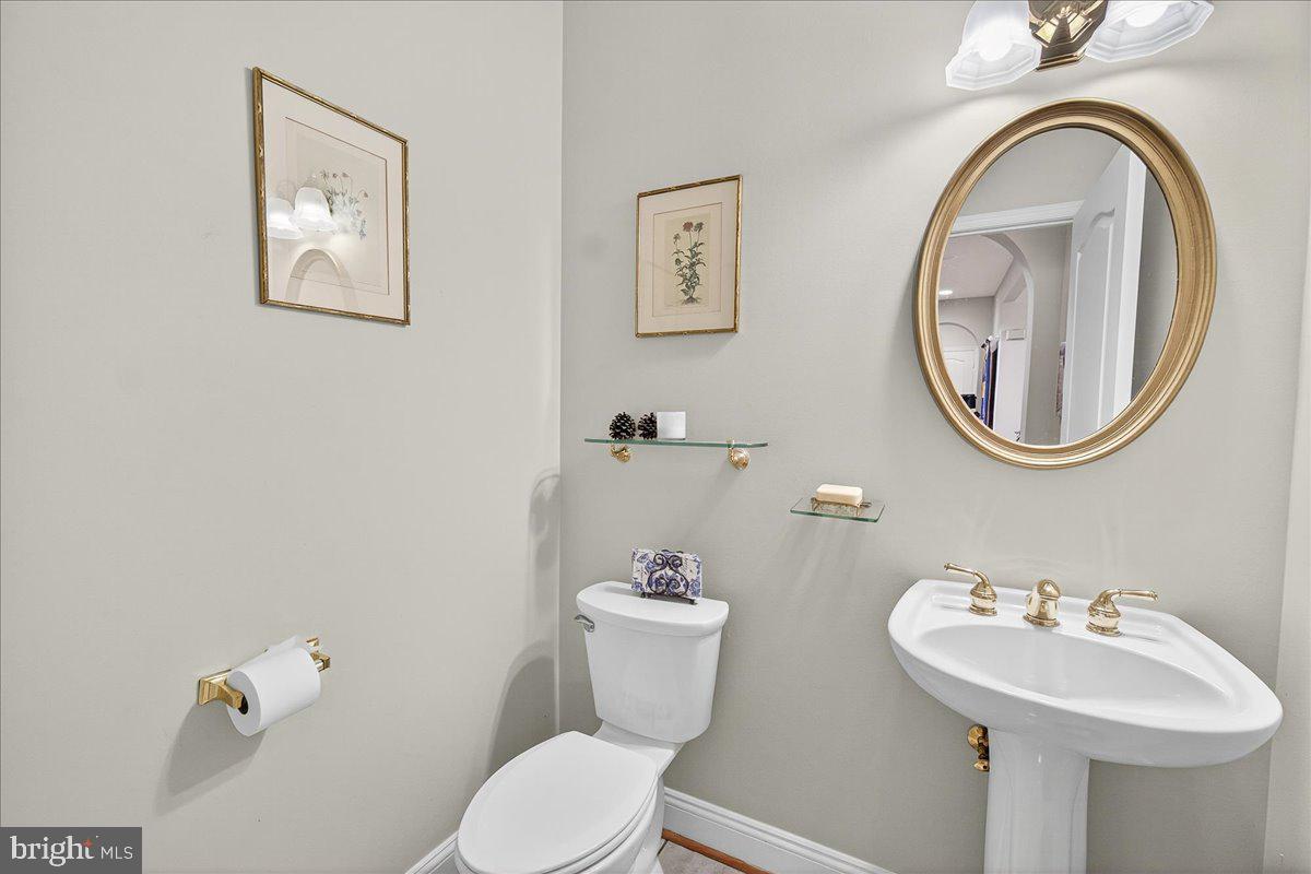 2645 Brook Valley Road Frederick, MD 21701 - Photo 5 of 62 Half bath on main level