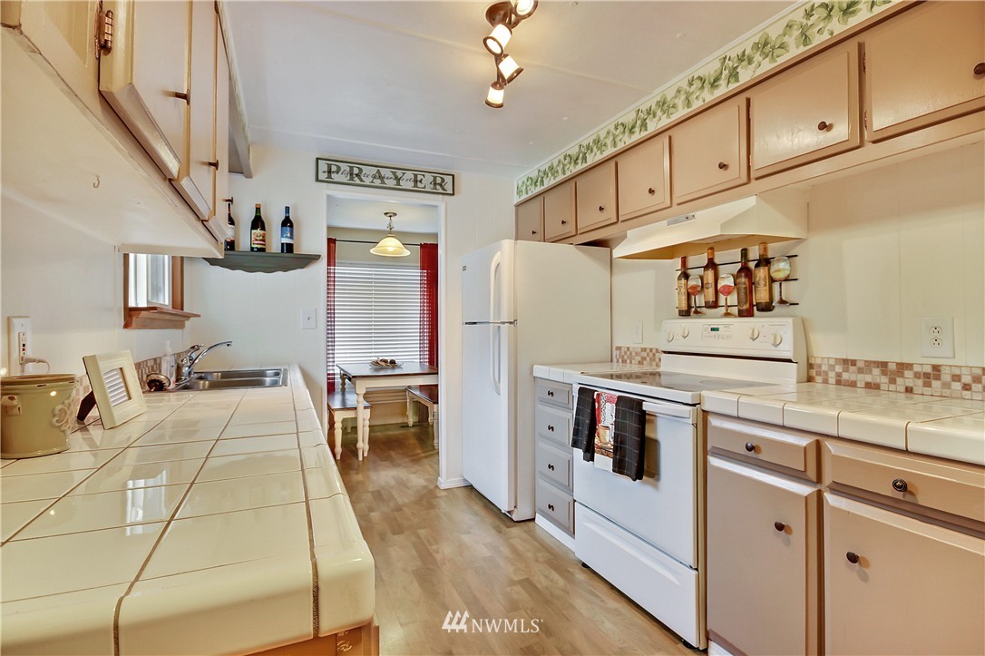 3060 Banner Road Southeast Port Orchard, WA 98366 - Photo 12 of 17 Gallery Image 12