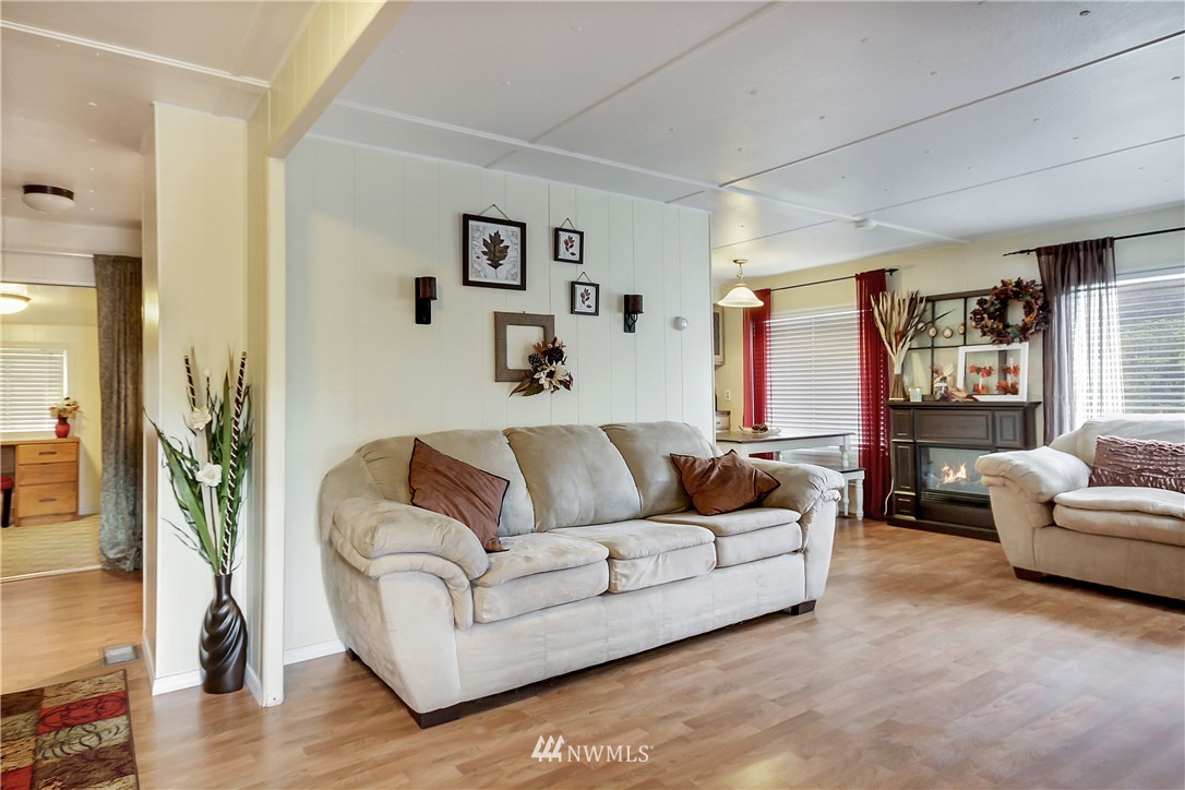 3060 Banner Road Southeast Port Orchard, WA 98366 - Photo 6 of 17 Gallery Image 6