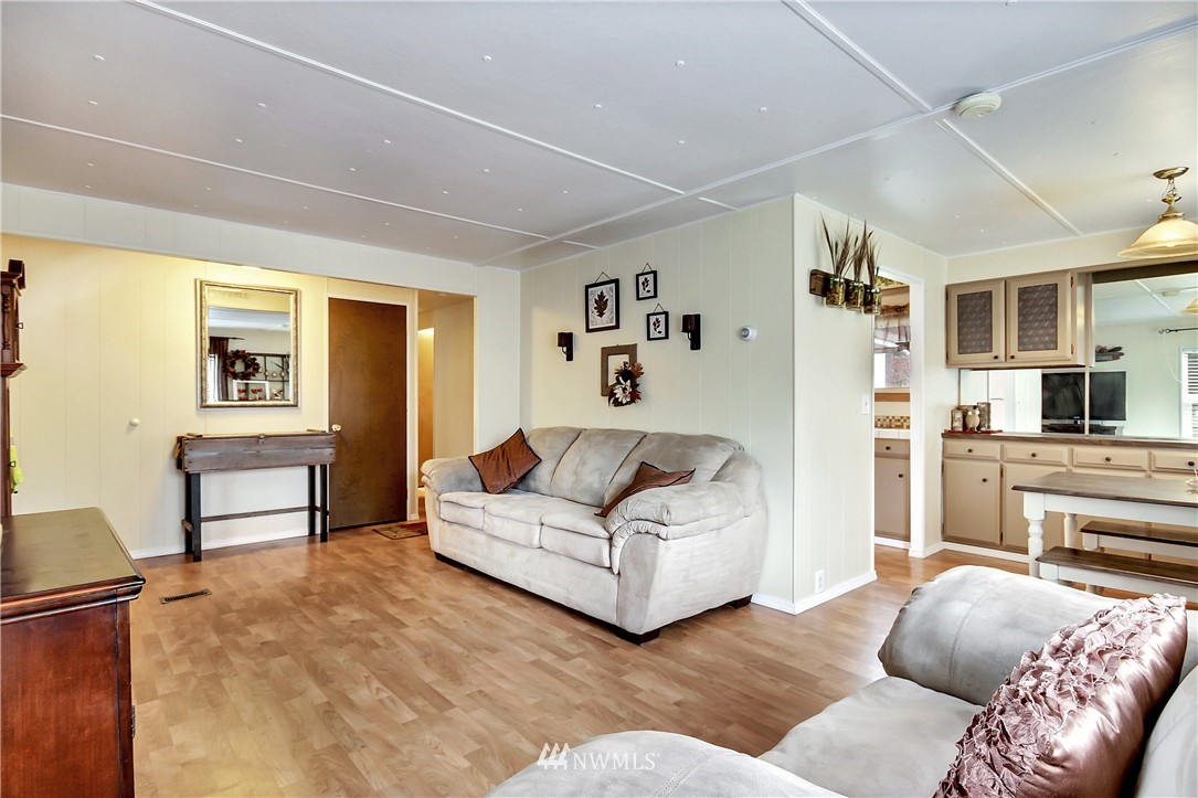 3060 Banner Road Southeast Port Orchard, WA 98366 - Photo 7 of 17 Gallery Image 7