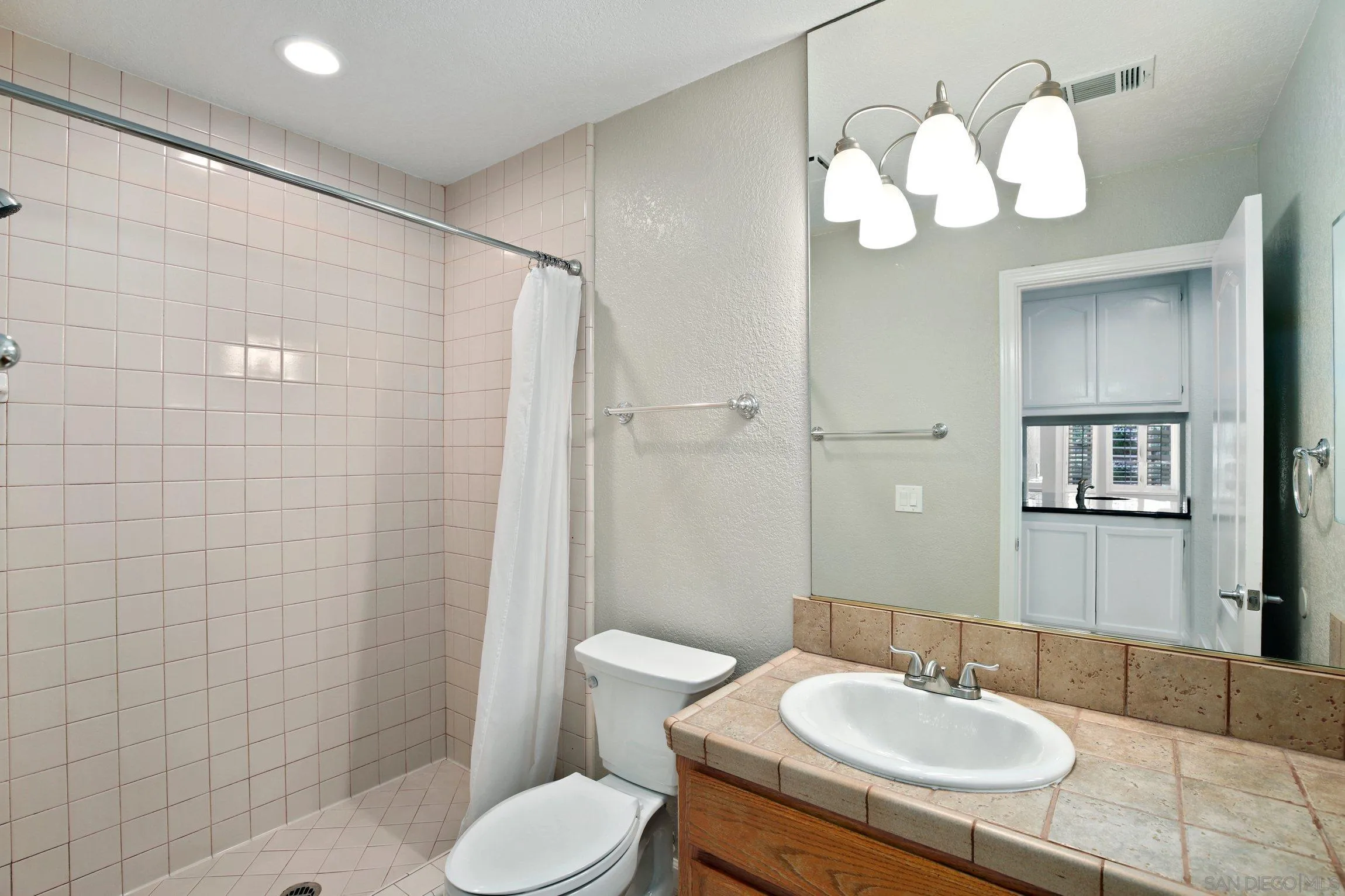 25501 Pappas Road Ramona, CA 92065 - Photo 5 of 54 Gallery Image 5