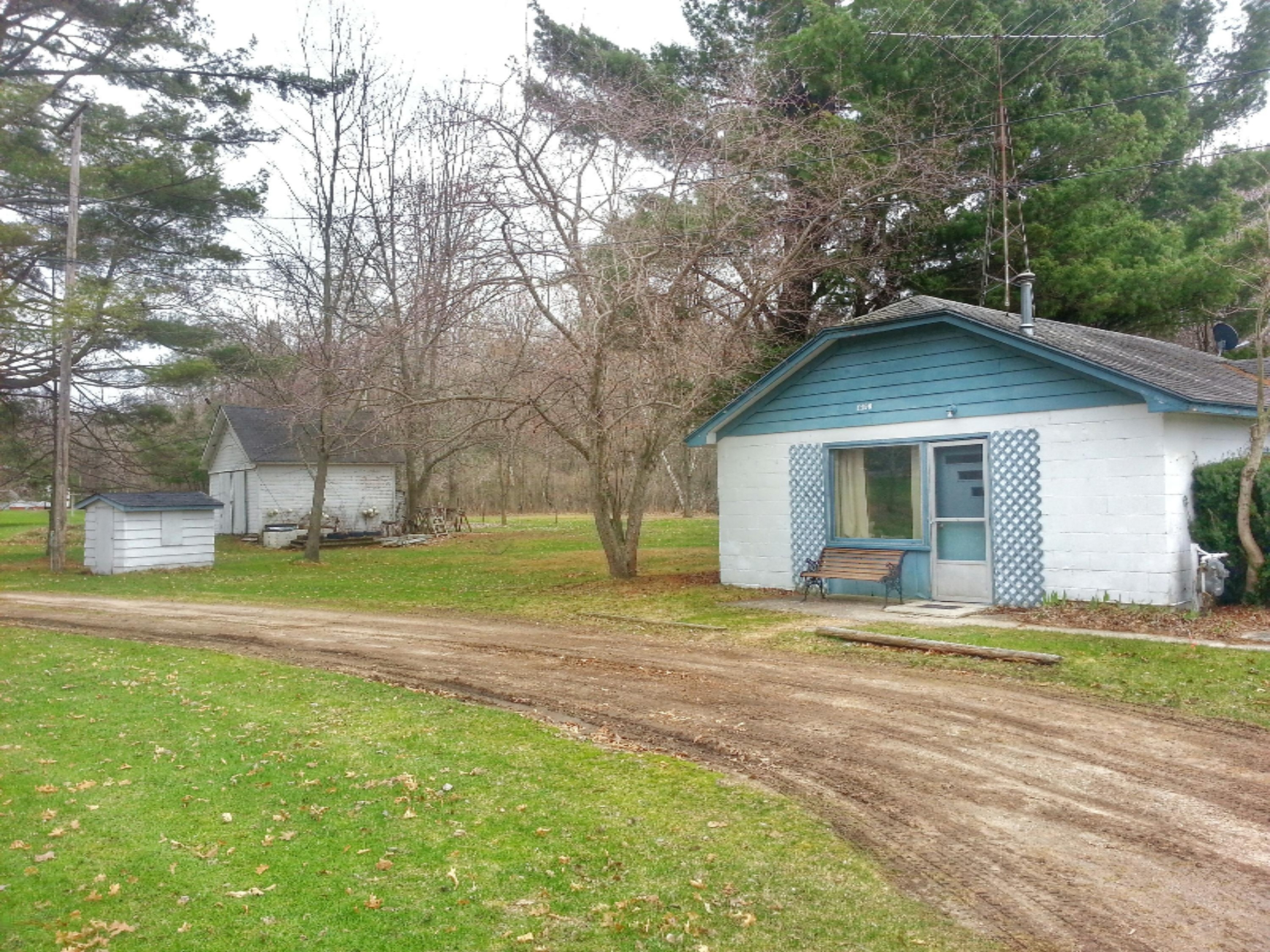 1195 South Ransom Road White Cloud, MI 49349 - Photo 3 of 24 Guest house