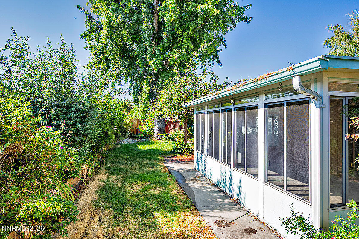 2880 Caballo Drive Reno, NV 89502 - Photo 17 of 19 _NZF5238-Edit