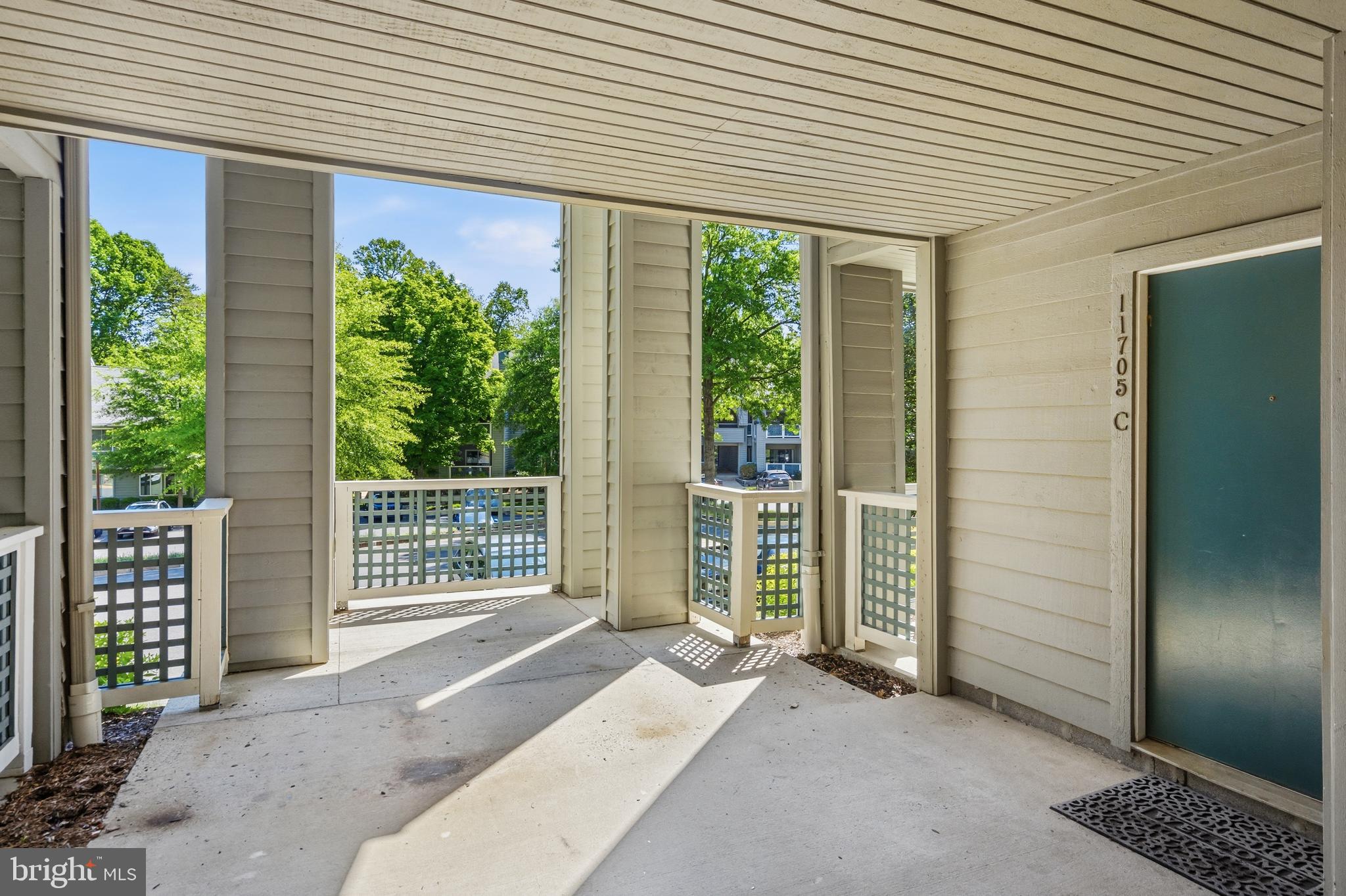 11705 Summerchase Circle Reston, VA 20194 - Photo 1 of 25 Main Entrance