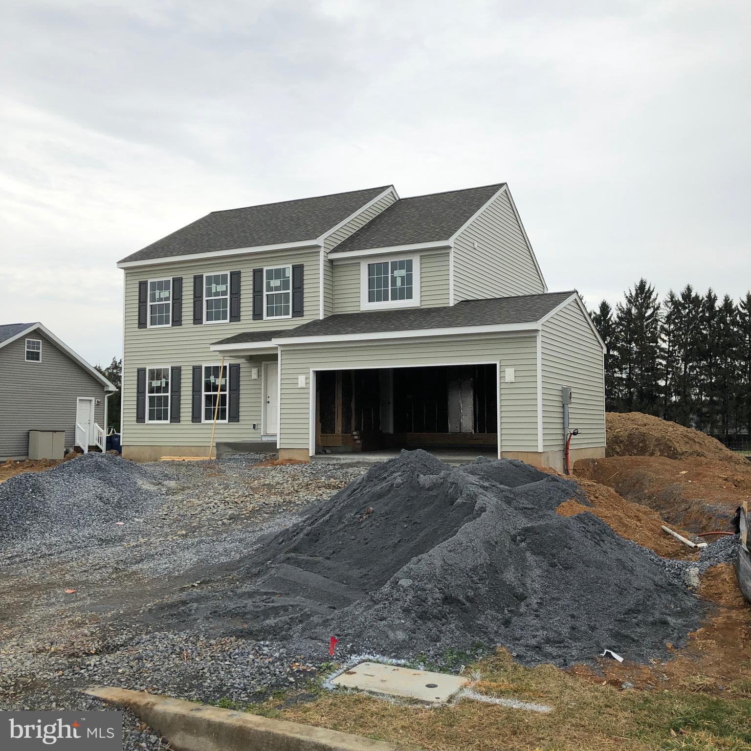 432 Edinburgh Road Middletown, PA 17057 - Photo 3 of 7 Gallery Image 3