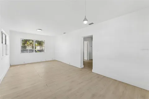 $275,000 | 3102 West Leroy Street, Unit A, Tampa, FL 33607