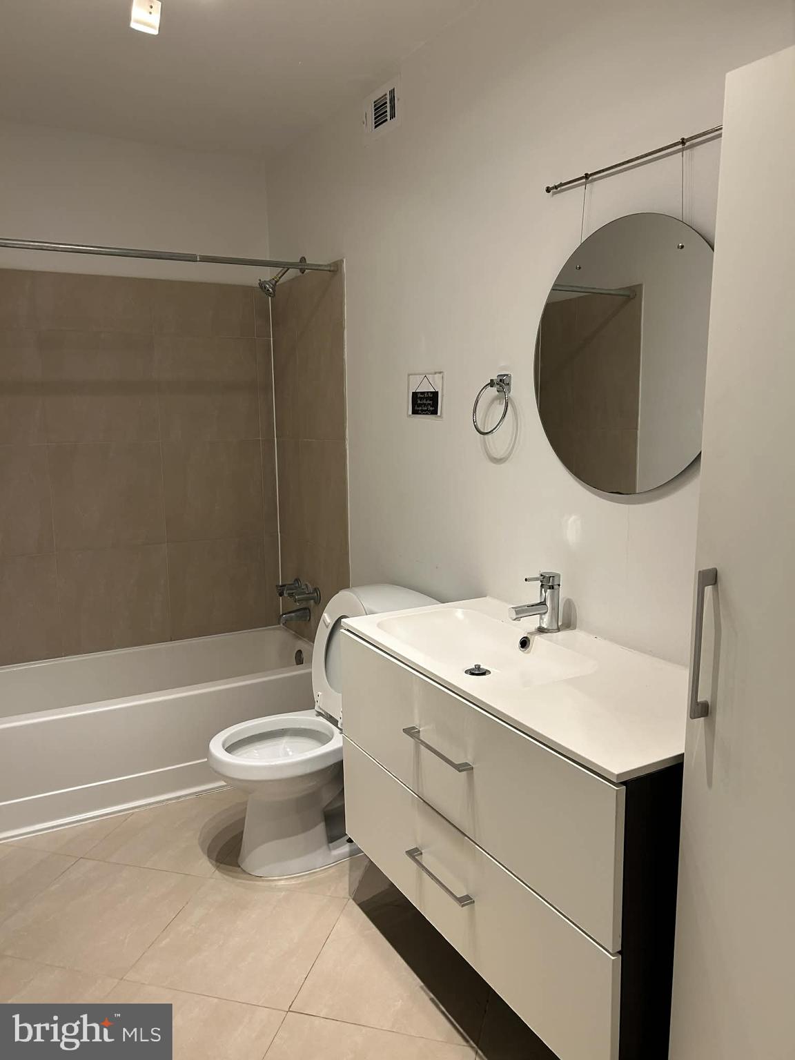 60 Dover Drive Lindenwold, NJ 08021 - Photo 19 of 24 a bathroom with a toilet sink and mirror