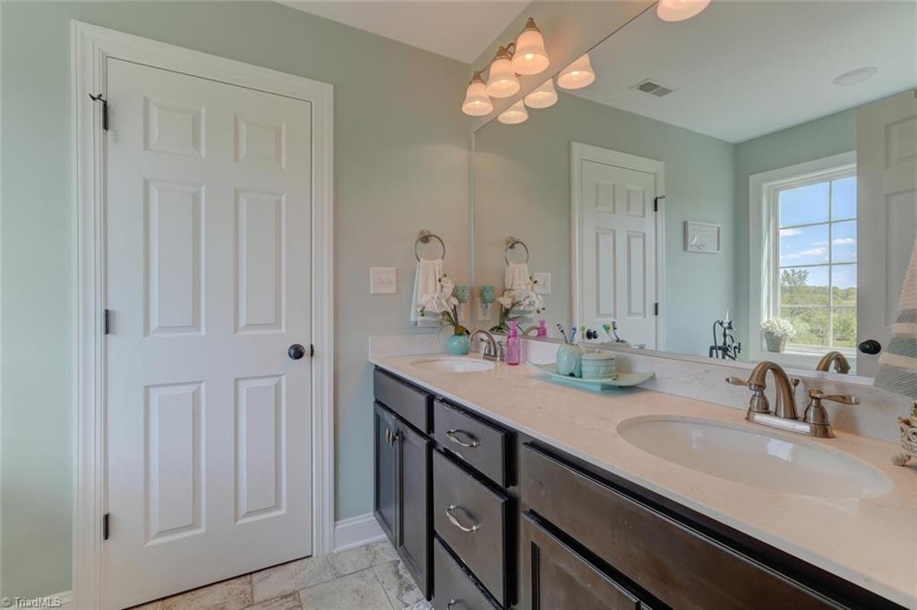 251 Sunset View Road Reidsville, NC 27320 - Photo 13 of 32