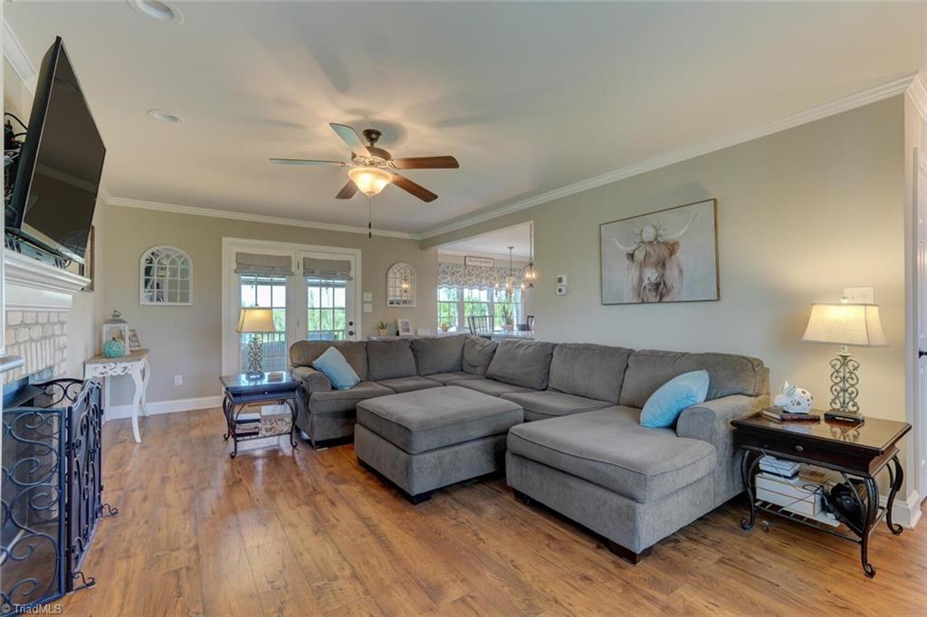251 Sunset View Road Reidsville, NC 27320 - Photo 3 of 32