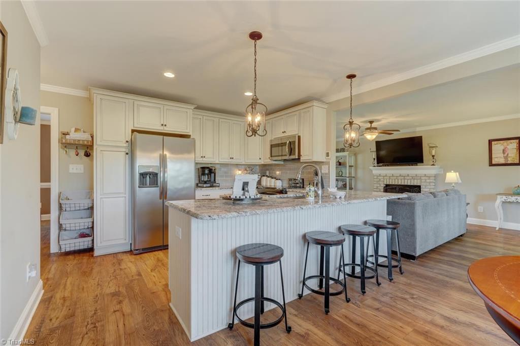 251 Sunset View Road Reidsville, NC 27320 - Photo 6 of 32