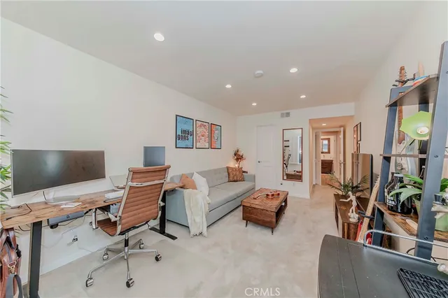 $799,888 | 1940 North Highland Avenue, Unit 66, Los Angeles, CA 90068