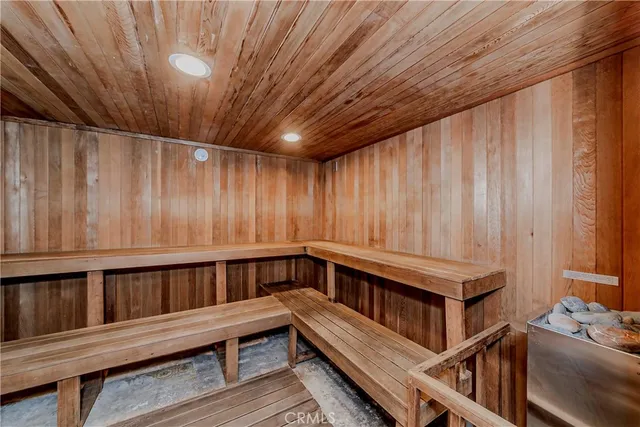 $799,888 | 1940 North Highland Avenue, Unit 66, Los Angeles, CA 90068