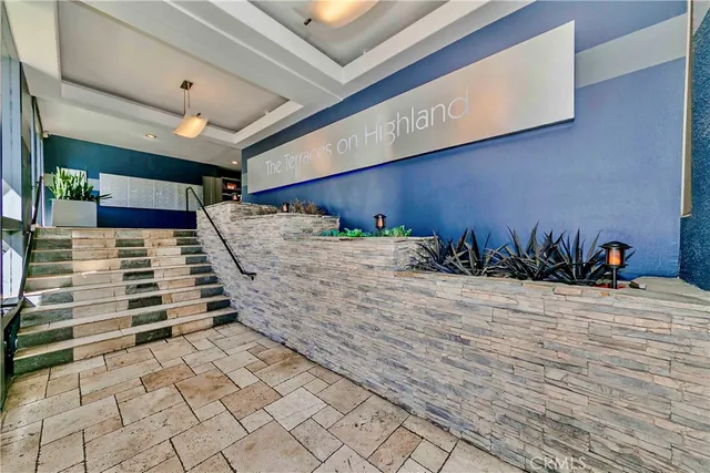 $799,888 | 1940 North Highland Avenue, Unit 66, Los Angeles, CA 90068