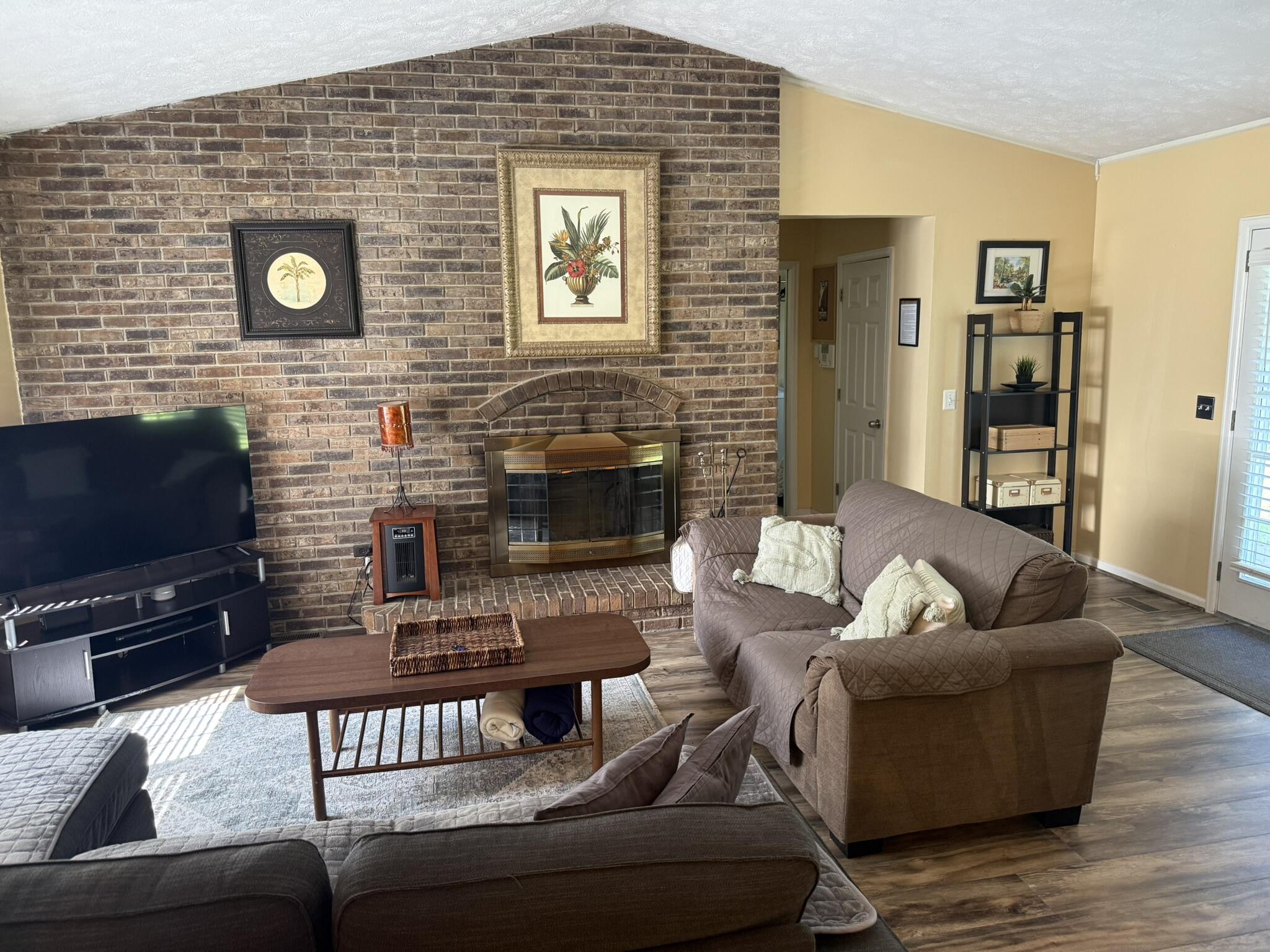 4700 Napier Road Canton, MI 48187 - Photo 12 of 16 IMG_8764