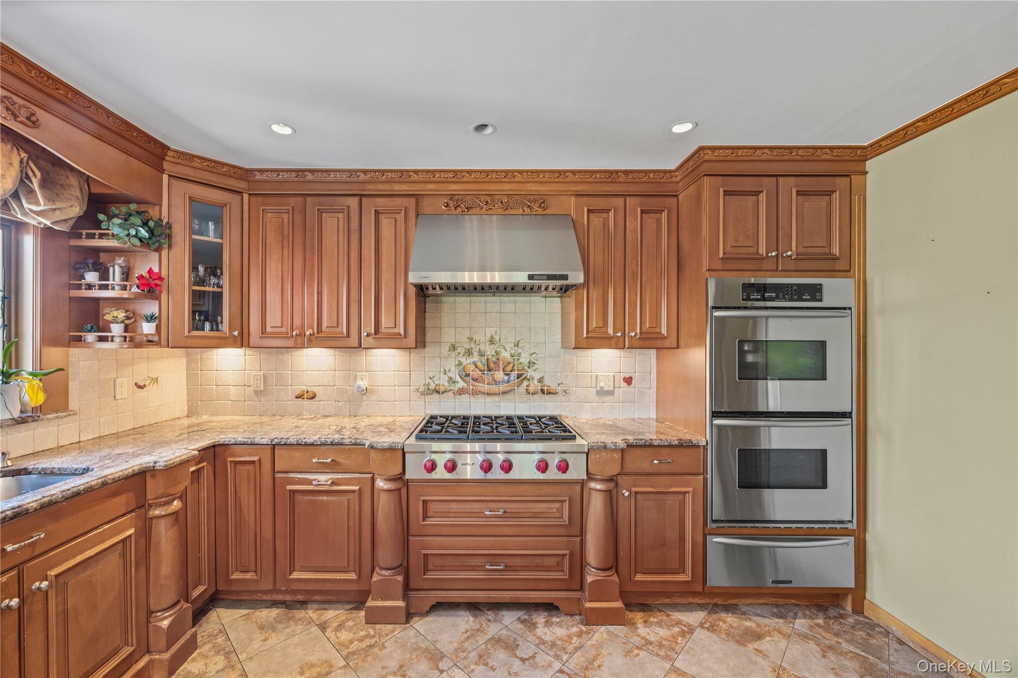 81 Avondale Road Yonkers, NY 10710 - Photo 9 of 48