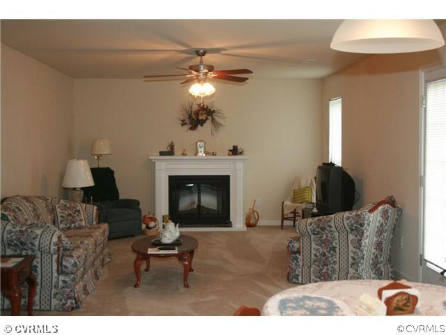 117 Apple Orchard Road Louisa, VA 23093 - Photo 5 of 12 Living Room