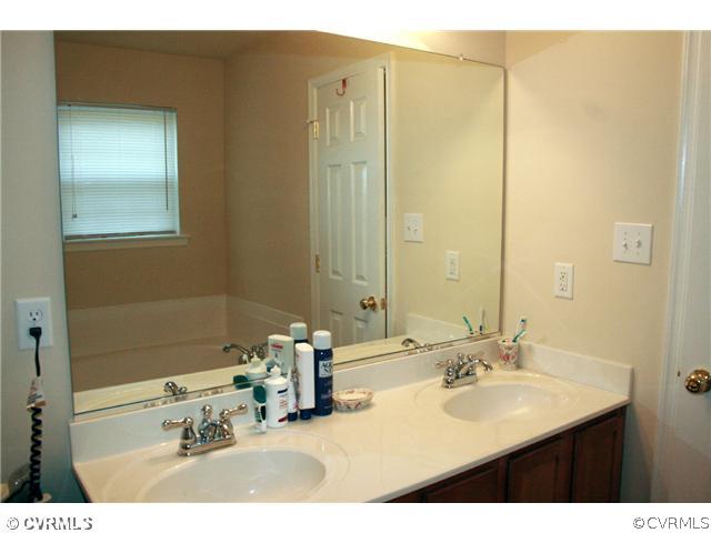 117 Apple Orchard Road Louisa, VA 23093 - Photo 9 of 12 Master Bath