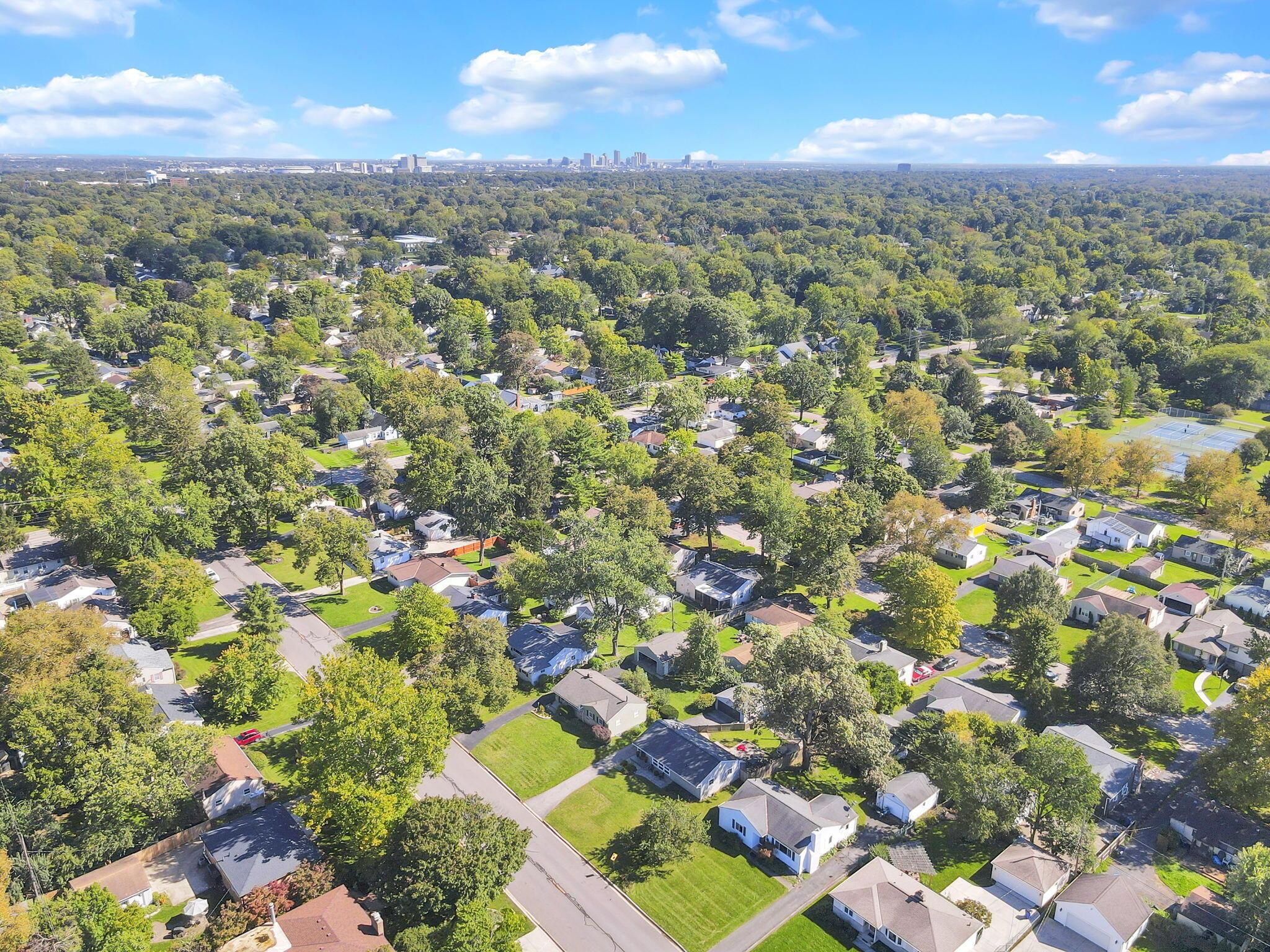 2669 Nottingham Road Columbus, OH 43221 - Photo 65 of 107 65-web-or-mls-DJI_0860