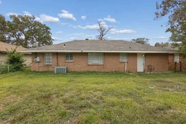 $1,275 | 9029 Homewood Lane, Houston, TX 77078