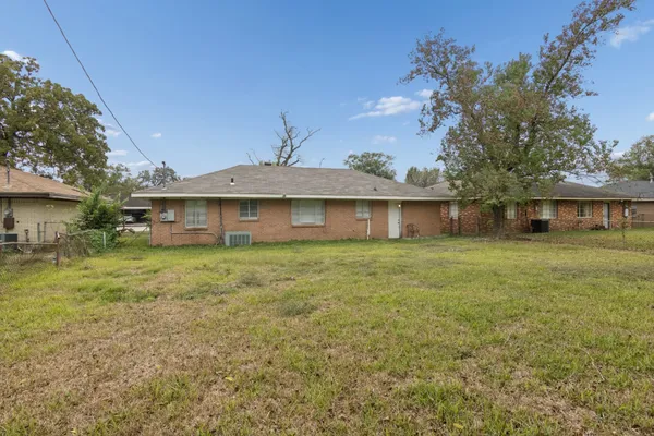 $1,275 | 9029 Homewood Lane, Houston, TX 77078