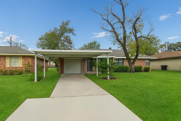 $1,275 | 9029 Homewood Lane, Houston, TX 77078