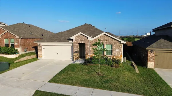 $2,400 | 1306 Saddlehorn Drive, Denton, TX 76207