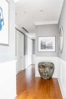 $4,585,000 | 2000 Royal Court, Unit 2103/2105, North Hills, NY 11040