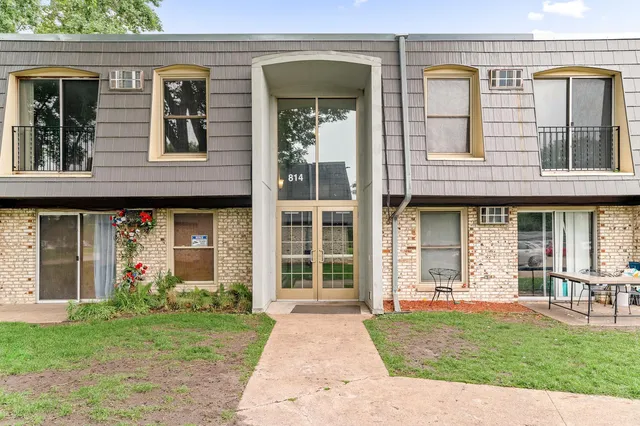 $119,000 | 814 9th Avenue South, Unit 5, Hopkins, MN 55343