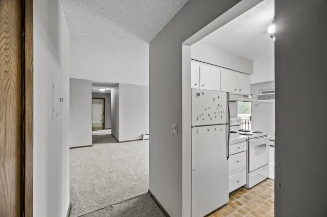 $119,000 | 814 9th Avenue South, Unit 5, Hopkins, MN 55343