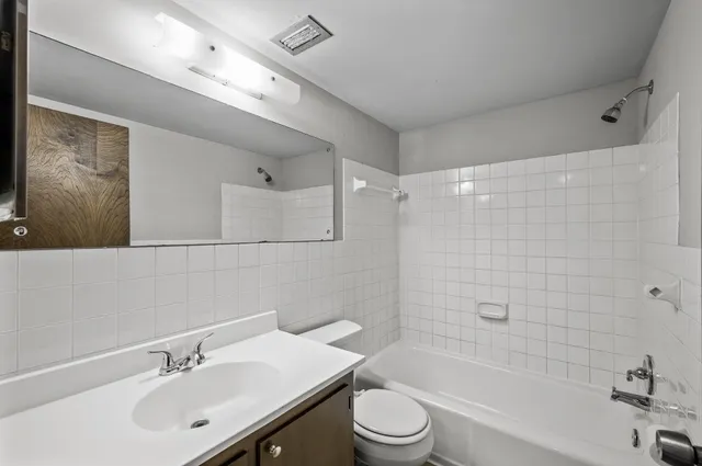 $119,000 | 814 9th Avenue South, Unit 5, Hopkins, MN 55343