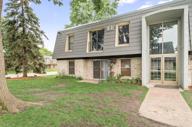 $119,000 | 814 9th Avenue South, Unit 5, Hopkins, MN 55343