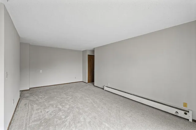 $119,000 | 814 9th Avenue South, Unit 5, Hopkins, MN 55343