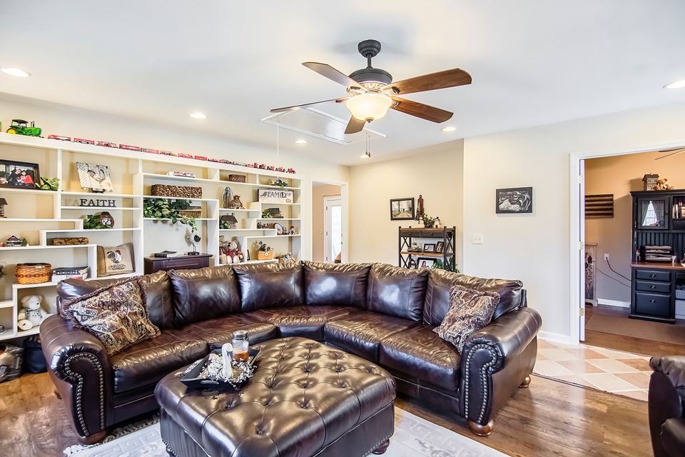 338 State Rd S-11-72 Gaffney, SC 29340 - Photo 19 of 25 Gallery Image 19