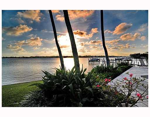 11 Bay Harbor Road Tequesta, FL 33469 - Photo 1 of 16 Primary Photo