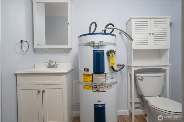 $695,999 | 2412 Lexington Street, Steilacoom, WA 98388