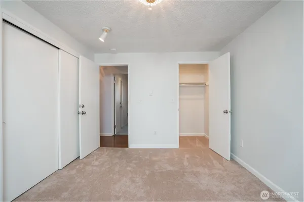 $695,999 | 2412 Lexington Street, Steilacoom, WA 98388