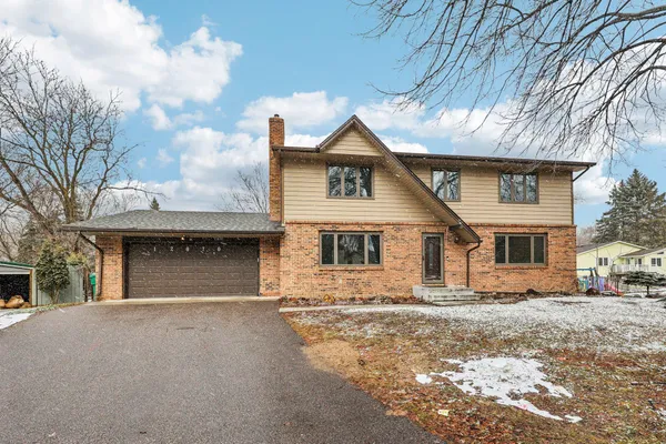 $382,500 | 12070 Meadowlark Court, Maple Grove, MN 55369