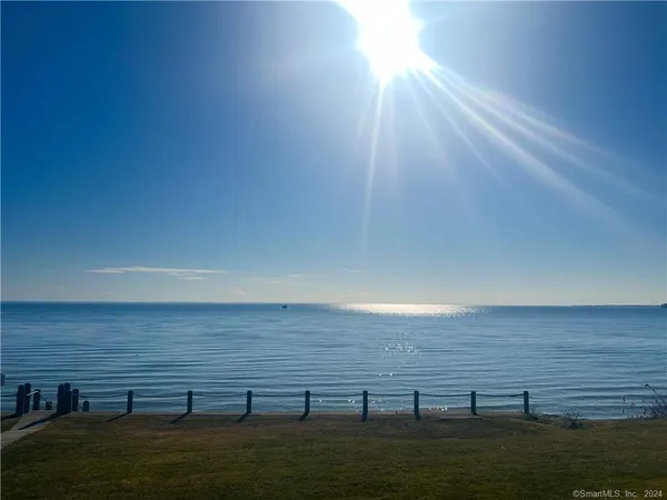 $2,450 | 185 Melba Street, Unit 201, Milford, CT 06460