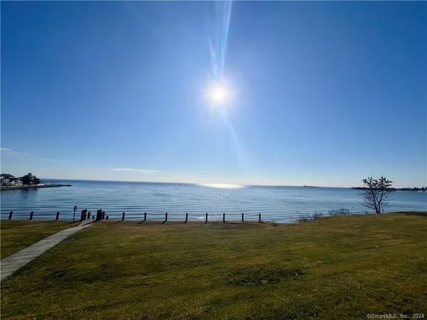 $2,350 | 185 Melba Street, Unit 201, Milford, CT 06460