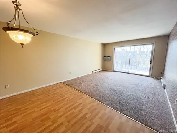 $2,350 | 185 Melba Street, Unit 201, Milford, CT 06460