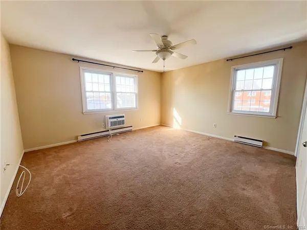 $2,450 | 185 Melba Street, Unit 201, Milford, CT 06460