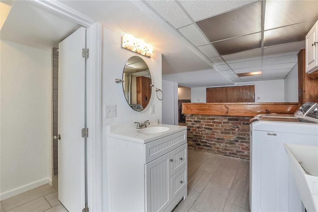 940 Lessing Street Pittsburgh, PA 15220 - Photo 21 of 25 Gallery Image 21