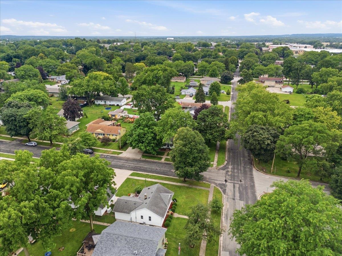 1102 Grant Street Fort Atkinson, WI 53538 - Photo 33 of 39