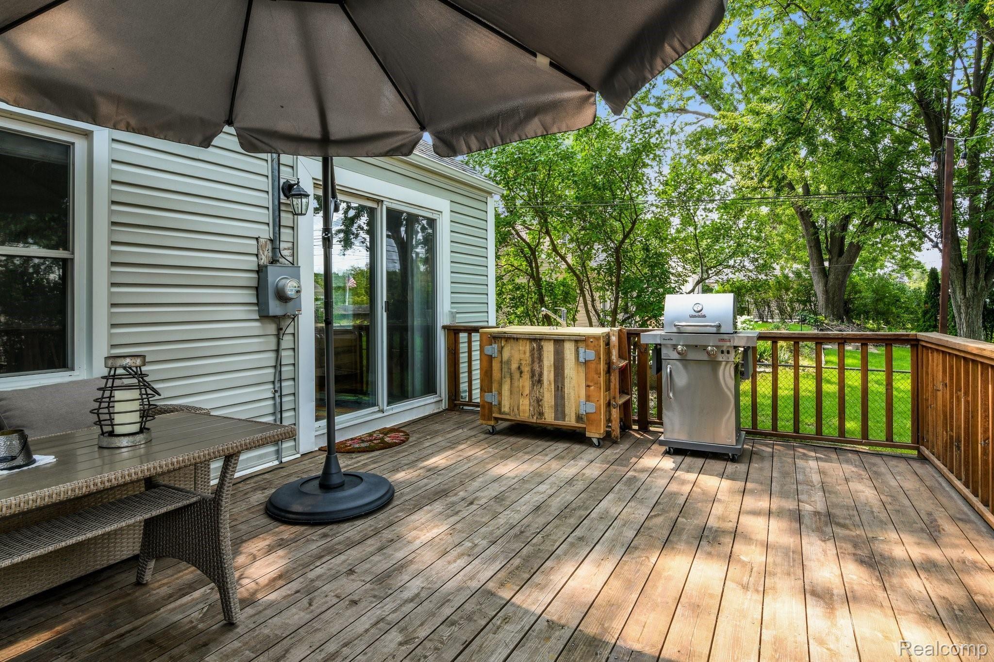 3411 Durham Road Royal Oak, MI 48073 - Photo 29 of 31 31-web-or-mls-3411 Durham Road - Royal Oak0031.jpg