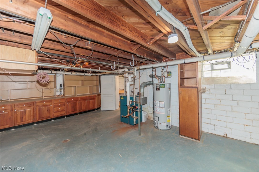 2472 Eaton Road Cleveland, OH 44118 - Photo 41 of 50 Basement featuring water heater