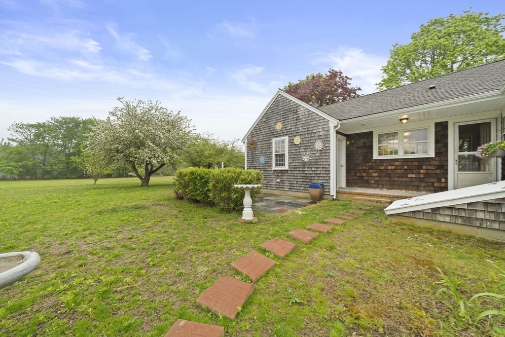 42 Old Barnstable Road Falmouth, MA 02536 - Photo 28 of 40